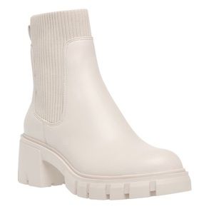 Steve Madden Hayle Platform Chelsea Boot in Bone